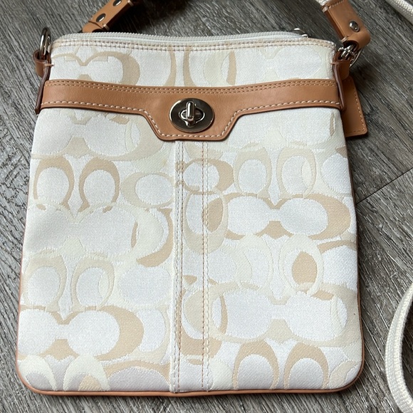 Coach Crossbody - Picture 3 of 7